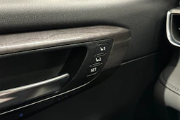 hopea Toyota Highlander 2022 kuva 17.