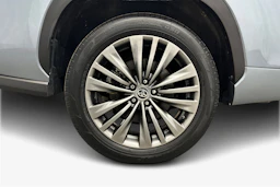 hopea Toyota Highlander 2022 kuva 9.