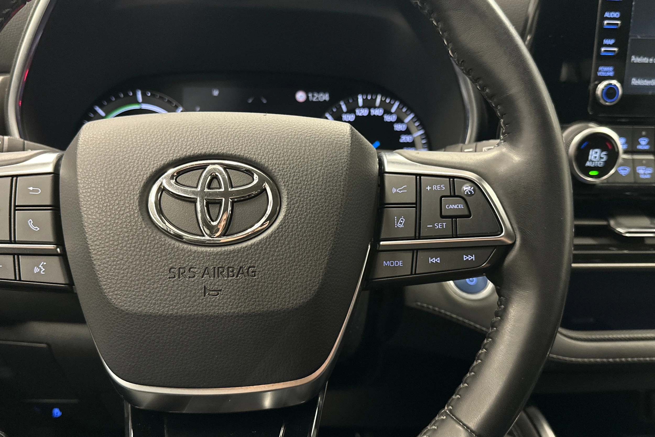 hopea Toyota Highlander 2022 kuva 12.