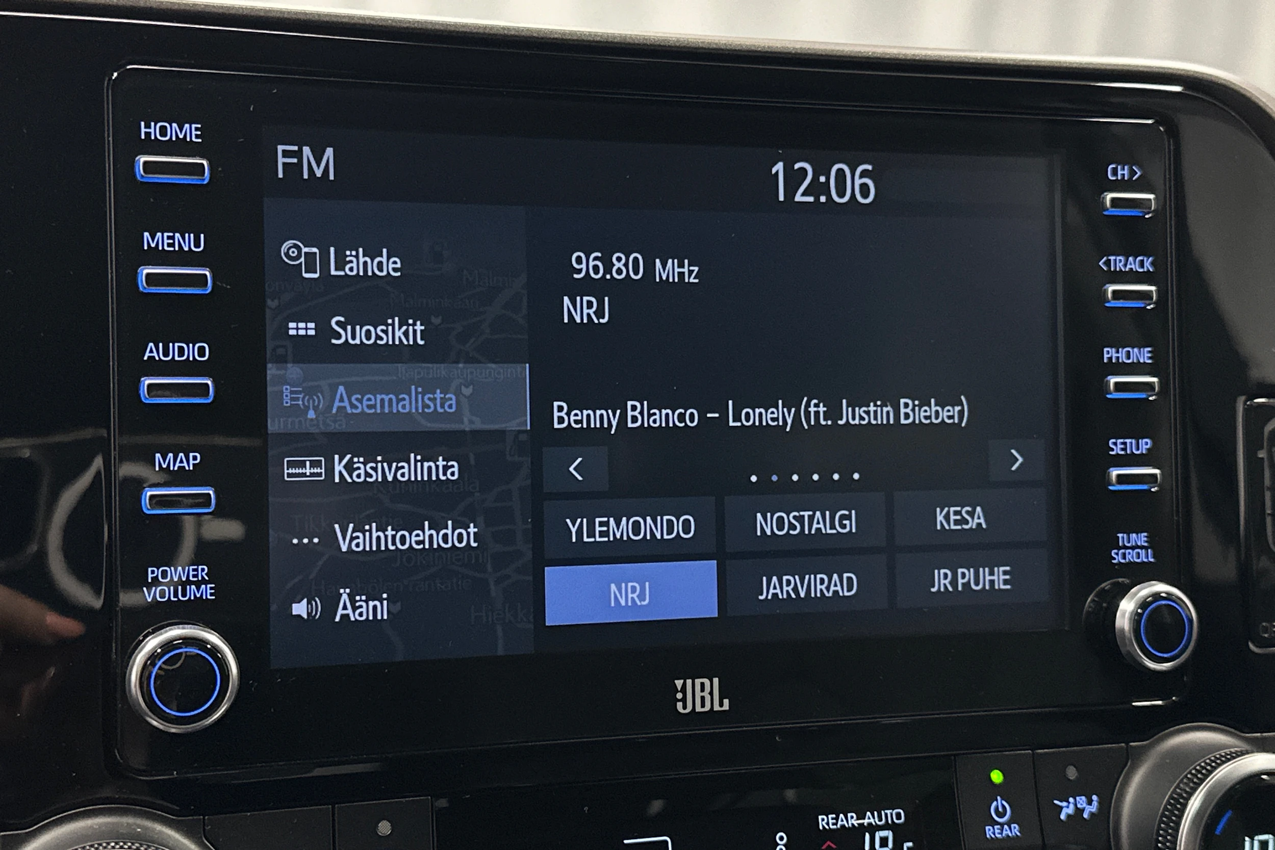 hopea Toyota Highlander 2022 kuva 18.