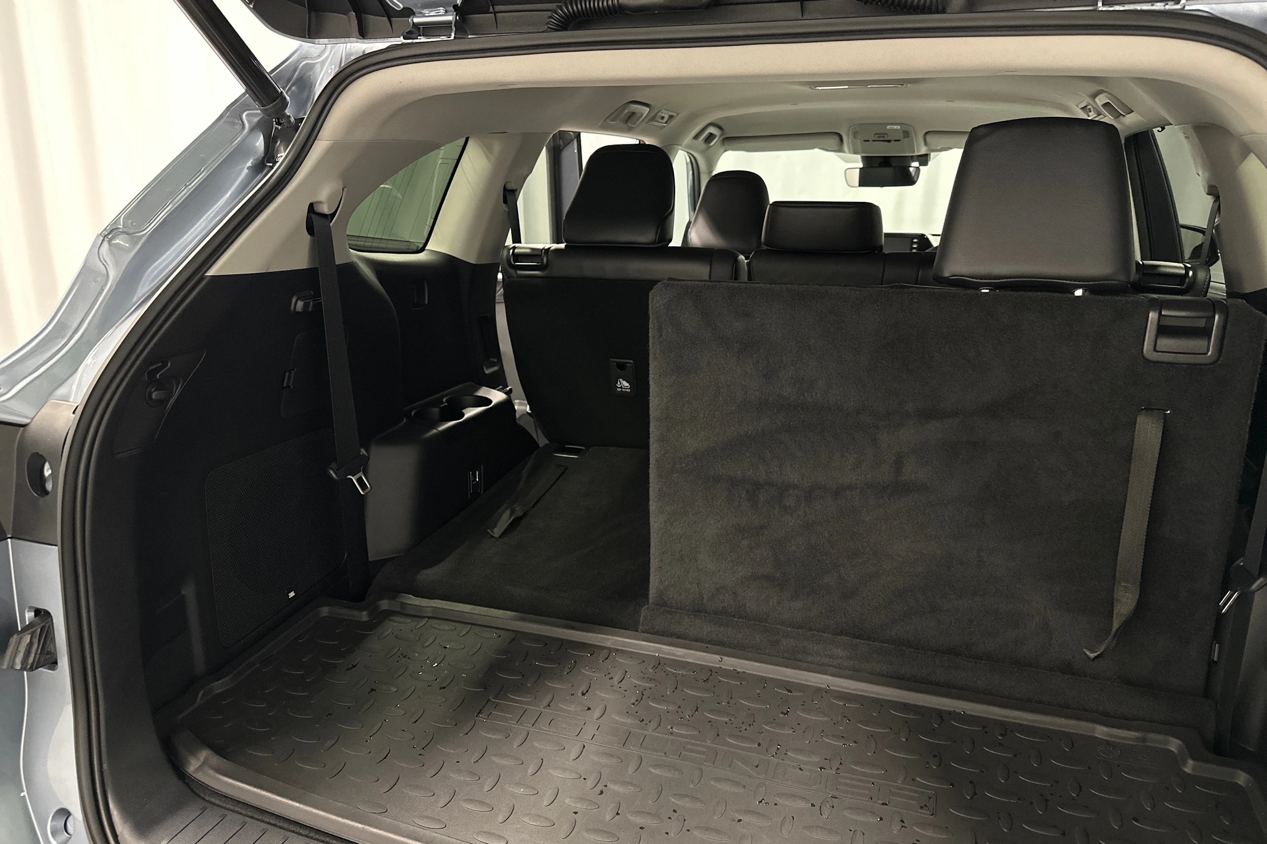 hopea Toyota Highlander 2022 kuva 33.