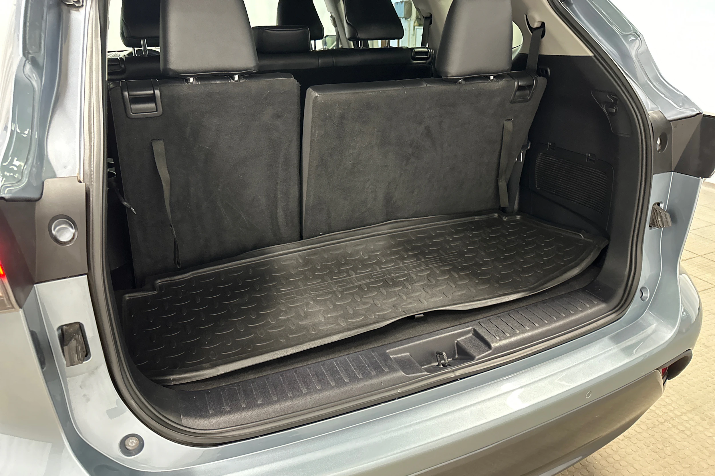 hopea Toyota Highlander 2022 kuva 32.