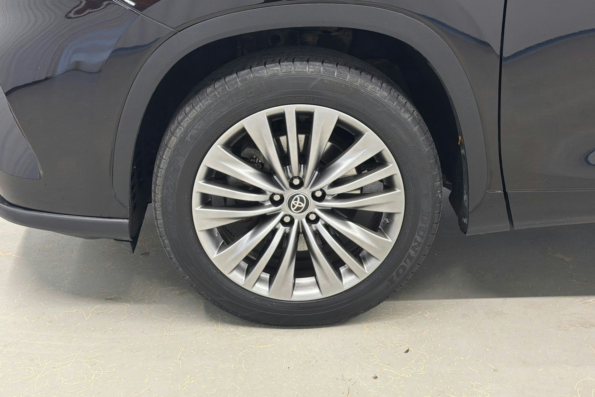 ruskea (beige) Toyota Highlander 2022 kuva 11.