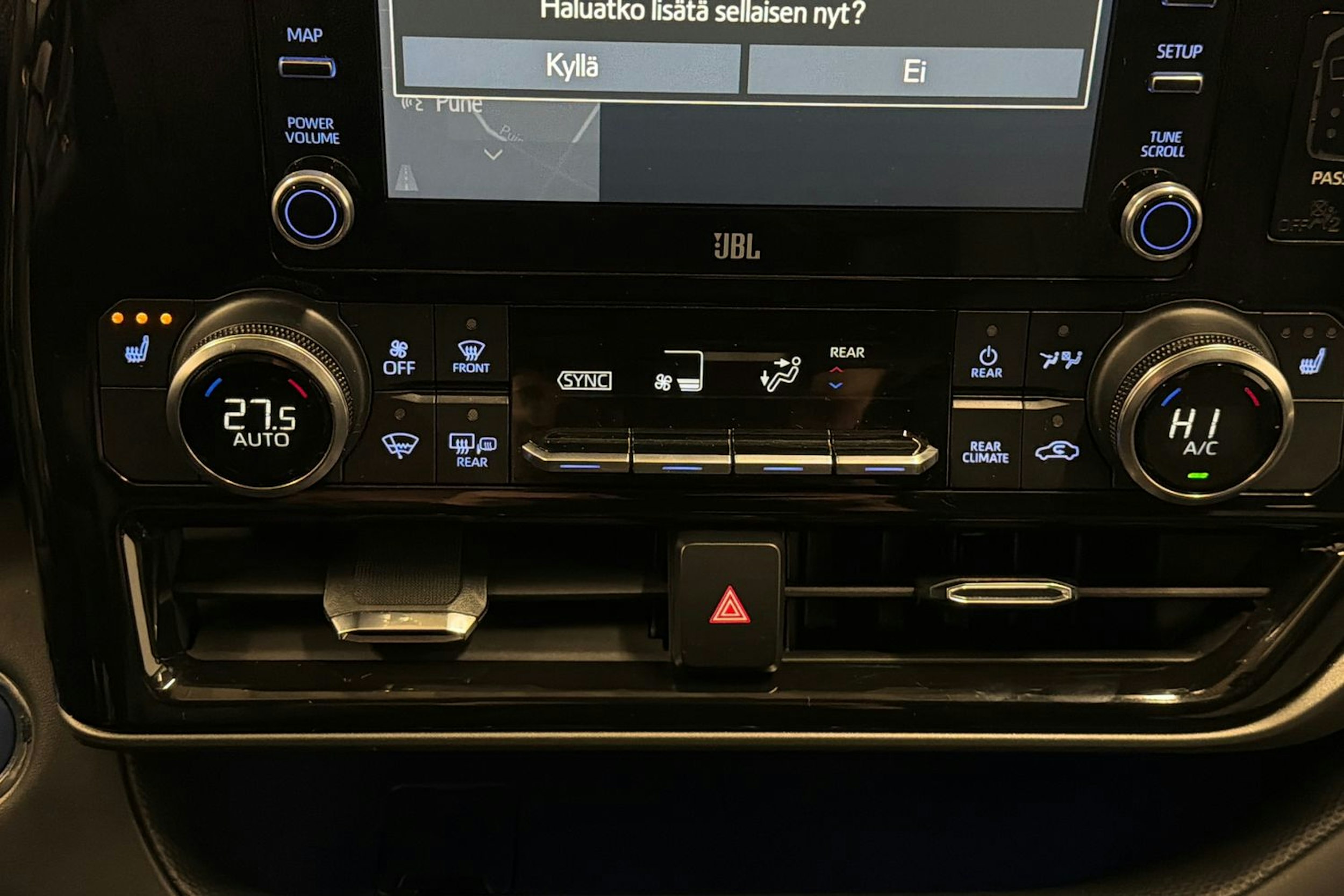 ruskea (beige) Toyota Highlander 2022 kuva 23.