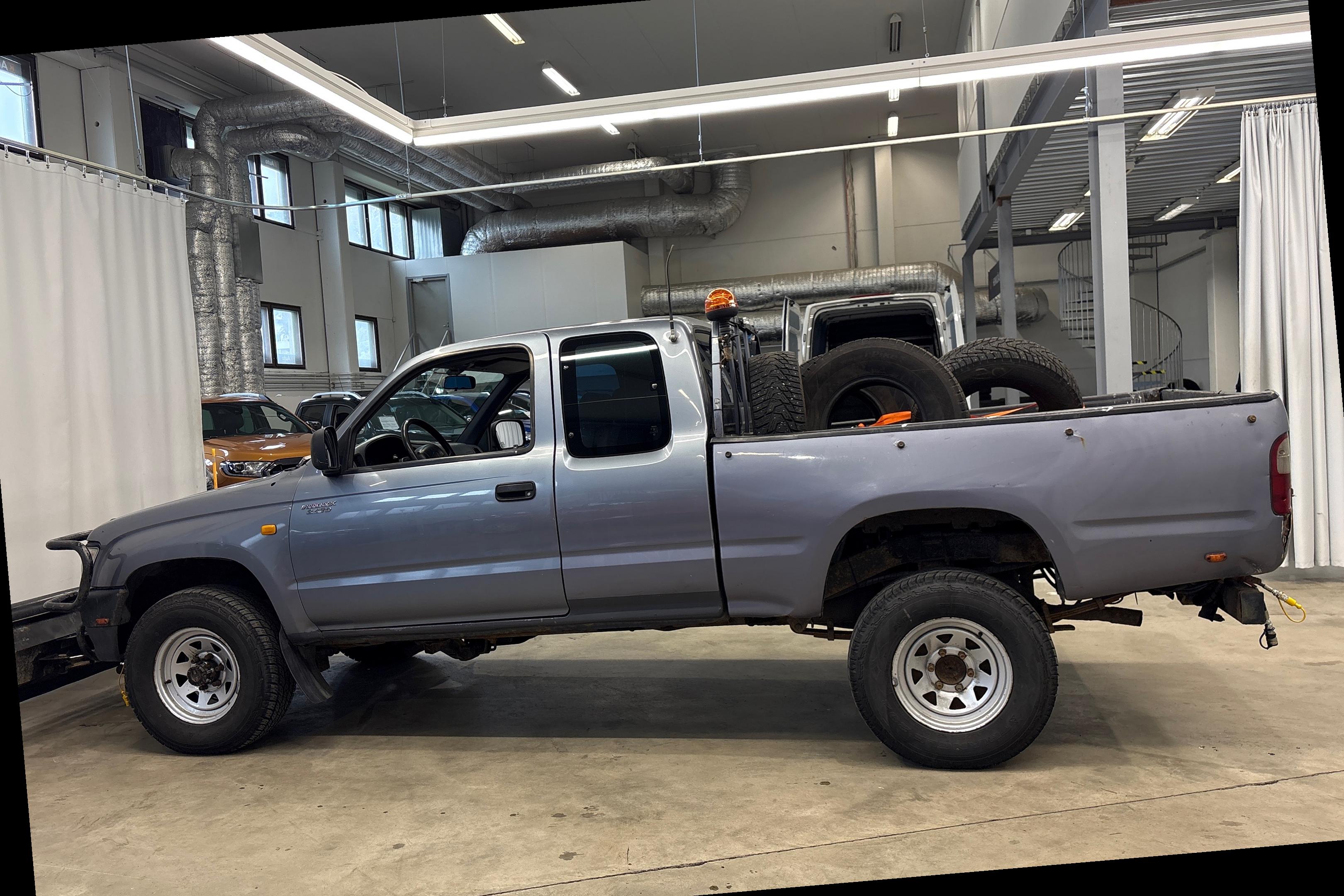 Toyota Hilux 2.4D PICKUP 4X4 1999, photo 6/28