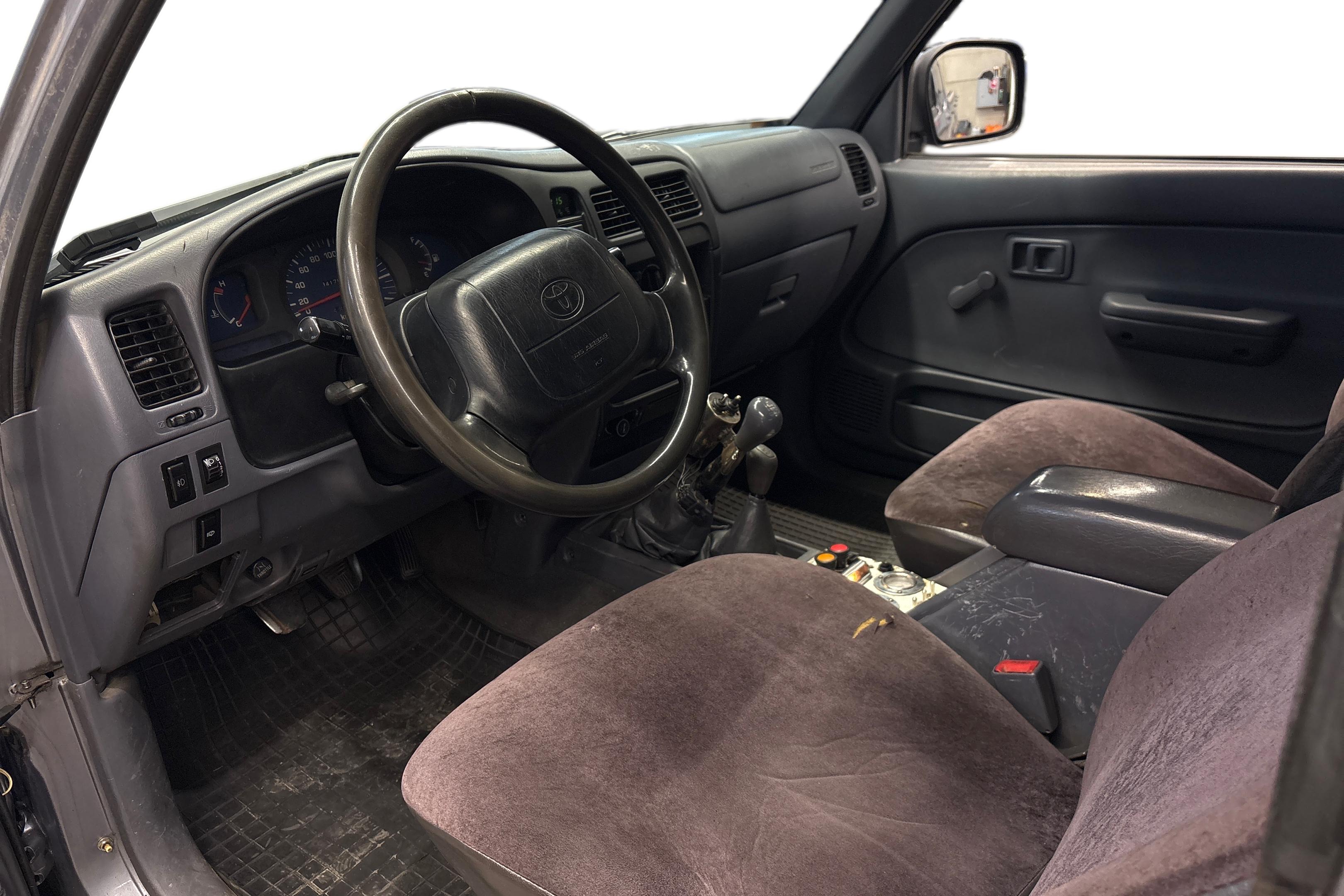 Toyota Hilux 2.4D PICKUP 4X4 1999, photo 7/28