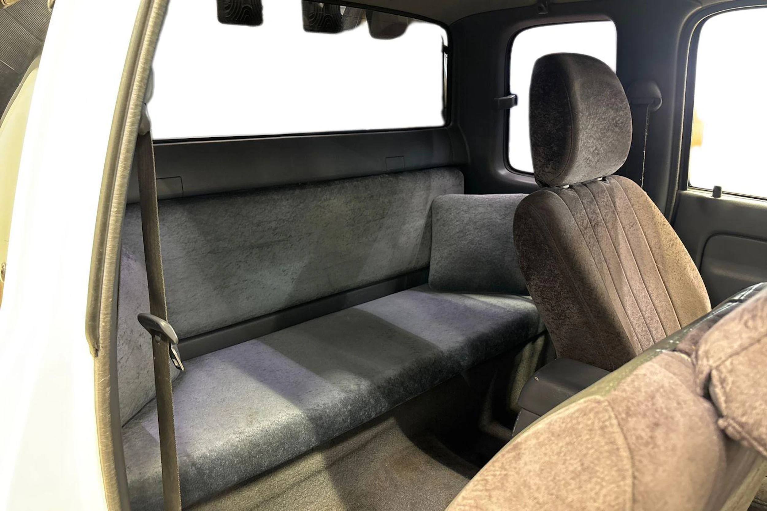 valkoinen Toyota Hilux 2002 kuva 8.