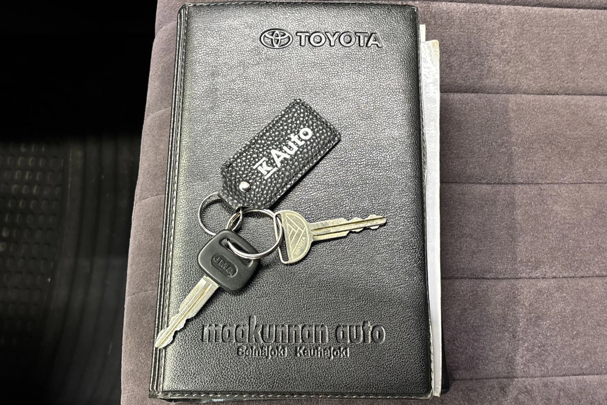 valkoinen Toyota Hilux 2002 kuva 19.