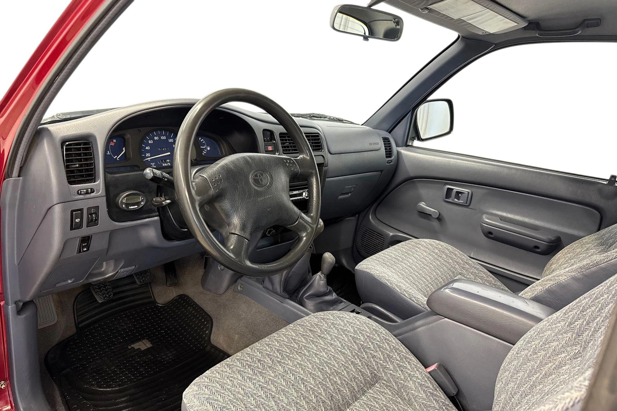 punainen Toyota Hilux 2004 kuva 8.