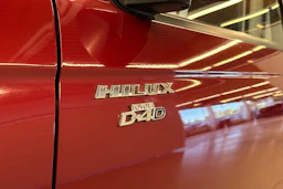 punainen Toyota Hilux 2004 kuva 23.