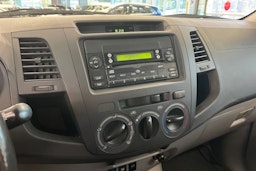 Hopea Toyota Hilux 2006 kuva 15.