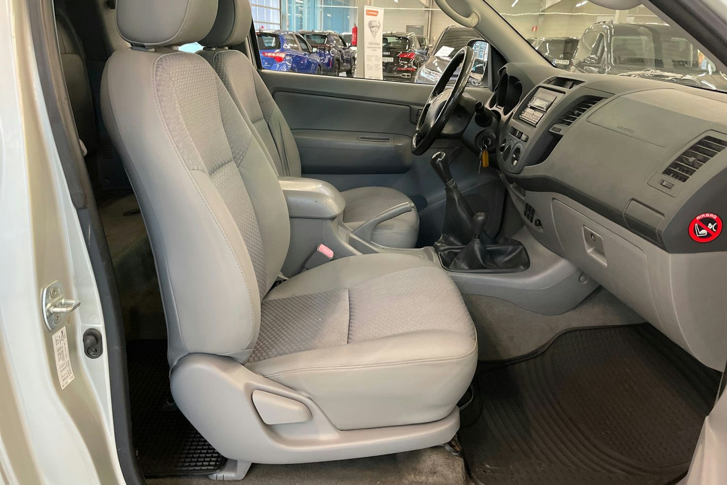 Hopea Toyota Hilux 2006 kuva 18.