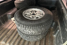 hopea Toyota Hilux 2006 kuva 5.