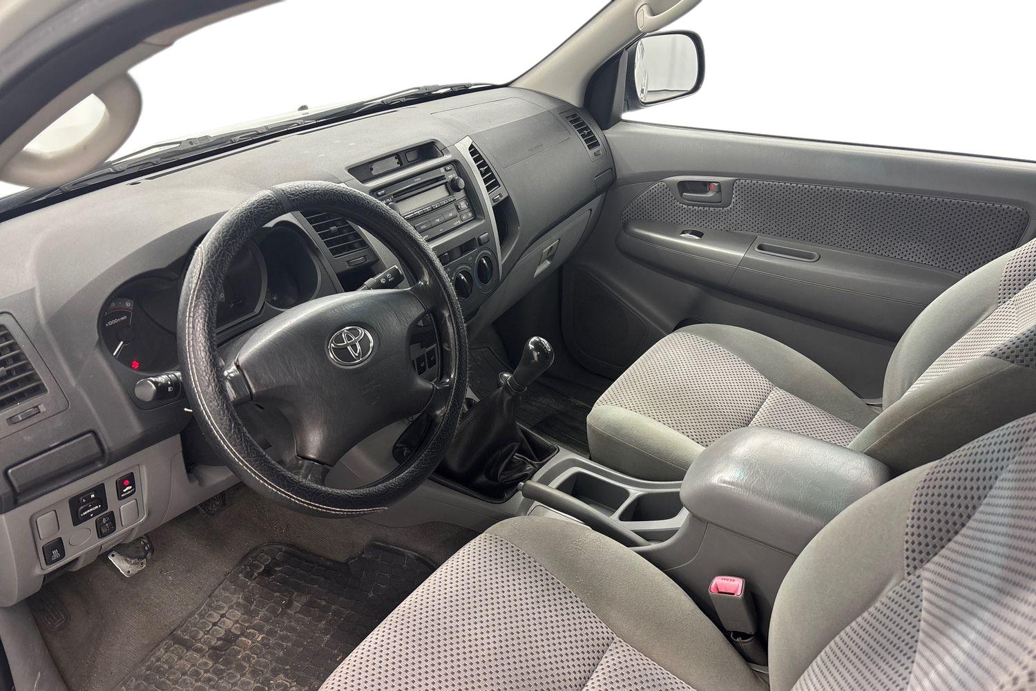 Toyota Hilux 2006, kuva 6/34
