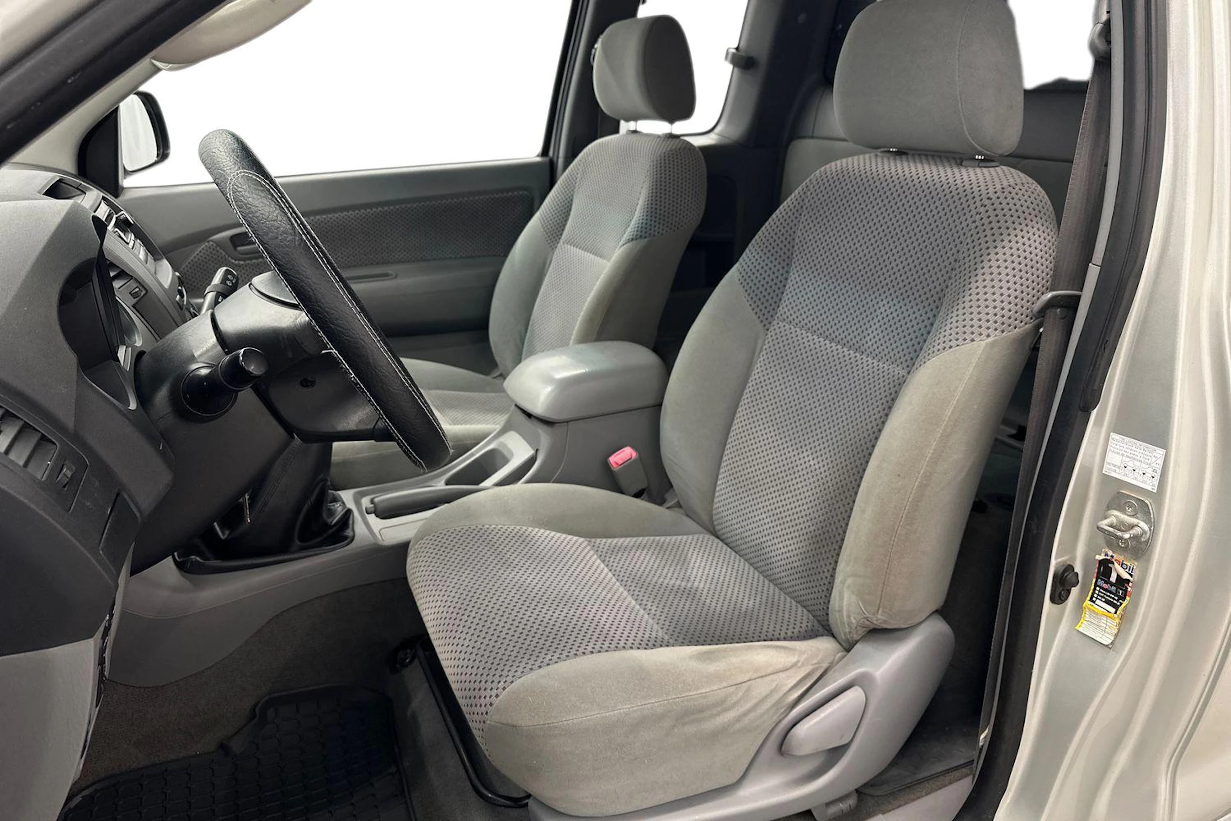 hopea Toyota Hilux 2006 kuva 8.