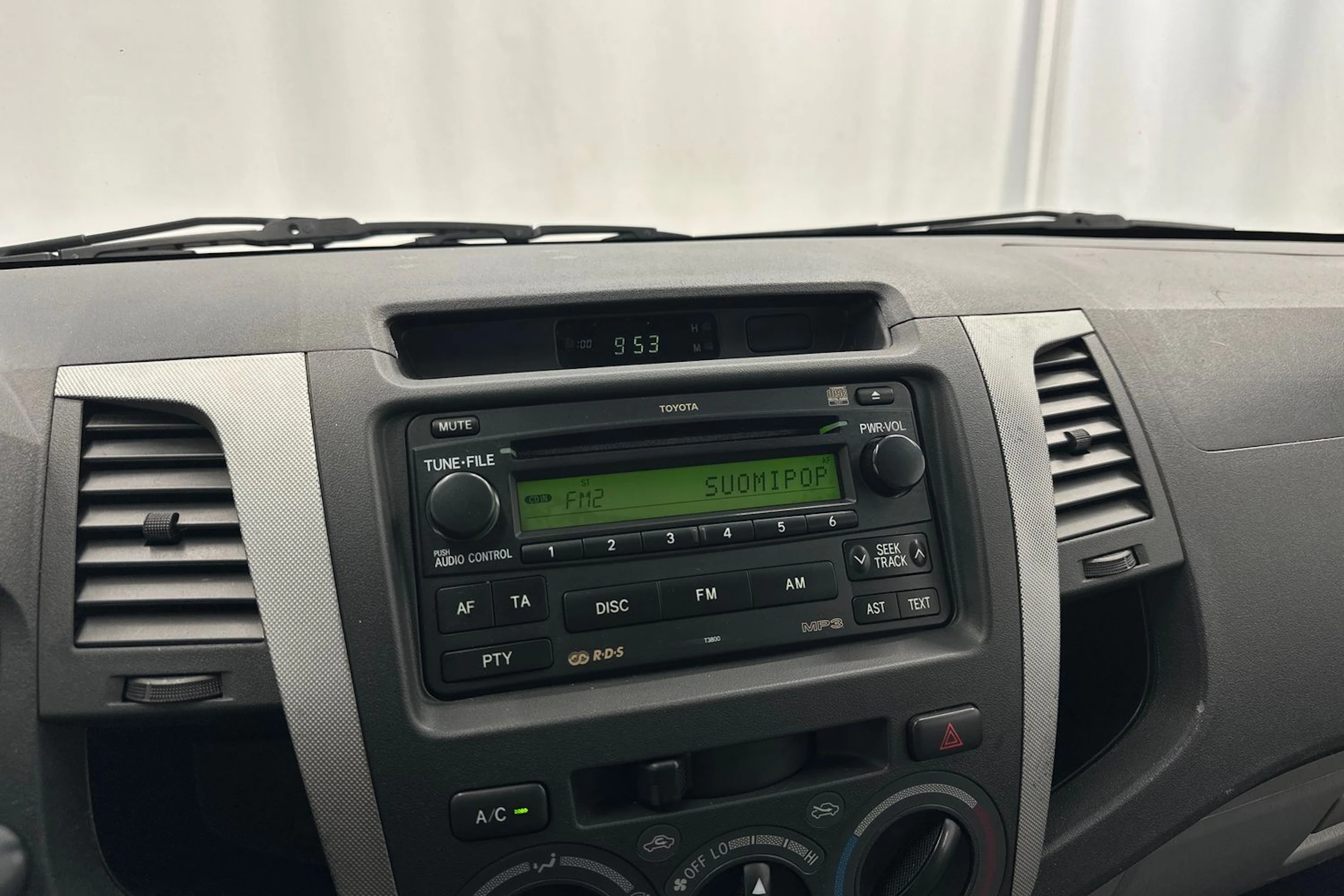hopea Toyota Hilux 2006 kuva 14.