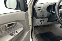 hopea Toyota Hilux 2006 kuva 18.