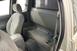 hopea Toyota Hilux 2006 kuva 21.