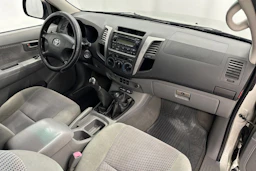 hopea Toyota Hilux 2006 kuva 23.
