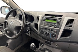 musta Toyota Hilux 2006 kuva 8.