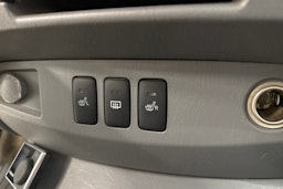 musta Toyota Hilux 2006 kuva 17.