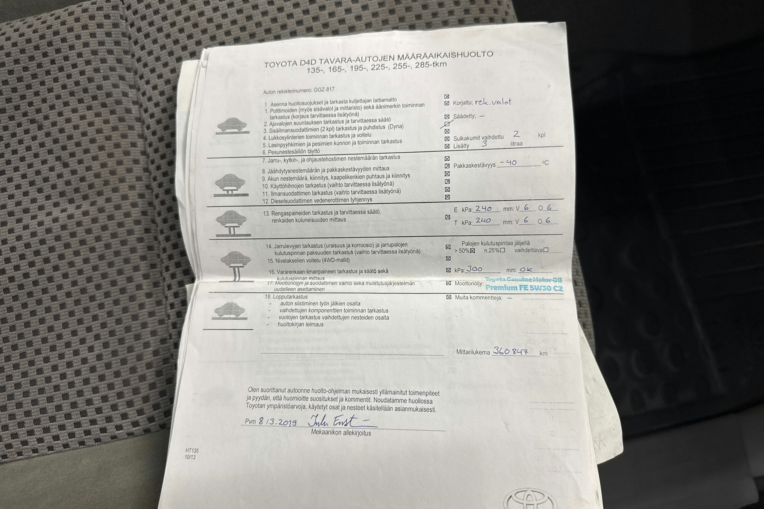 musta Toyota Hilux 2006 kuva 39.