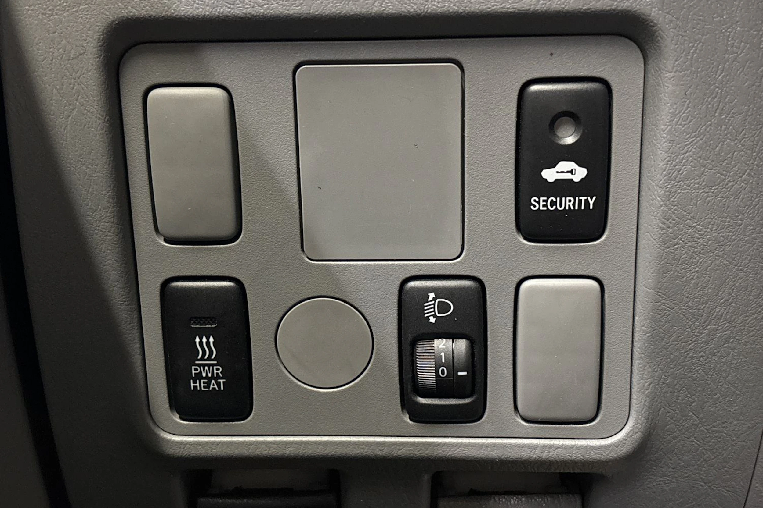 hopea Toyota Hilux 2006 kuva 13.