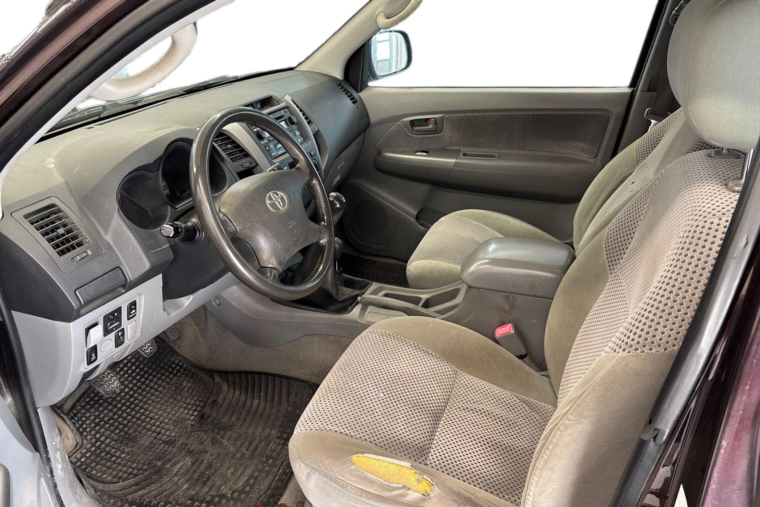 punainen Toyota Hilux 2006 kuva 3.