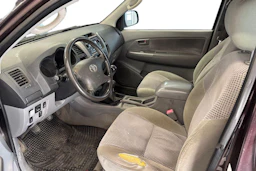 punainen Toyota Hilux 2006 kuva 3.
