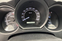 musta Toyota Hilux 2007 kuva 13.