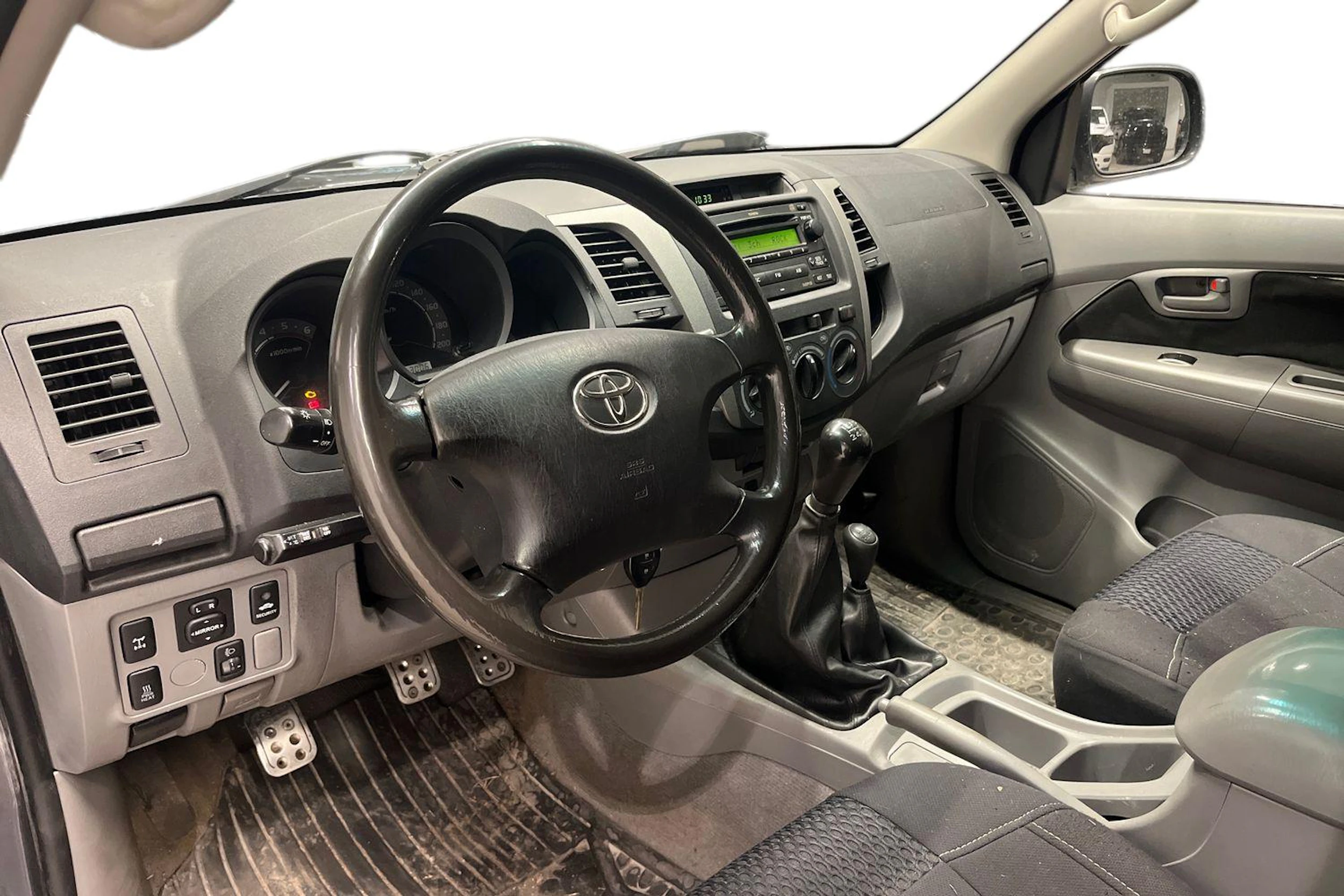 Harmaa Toyota Hilux 2007 kuva 3.