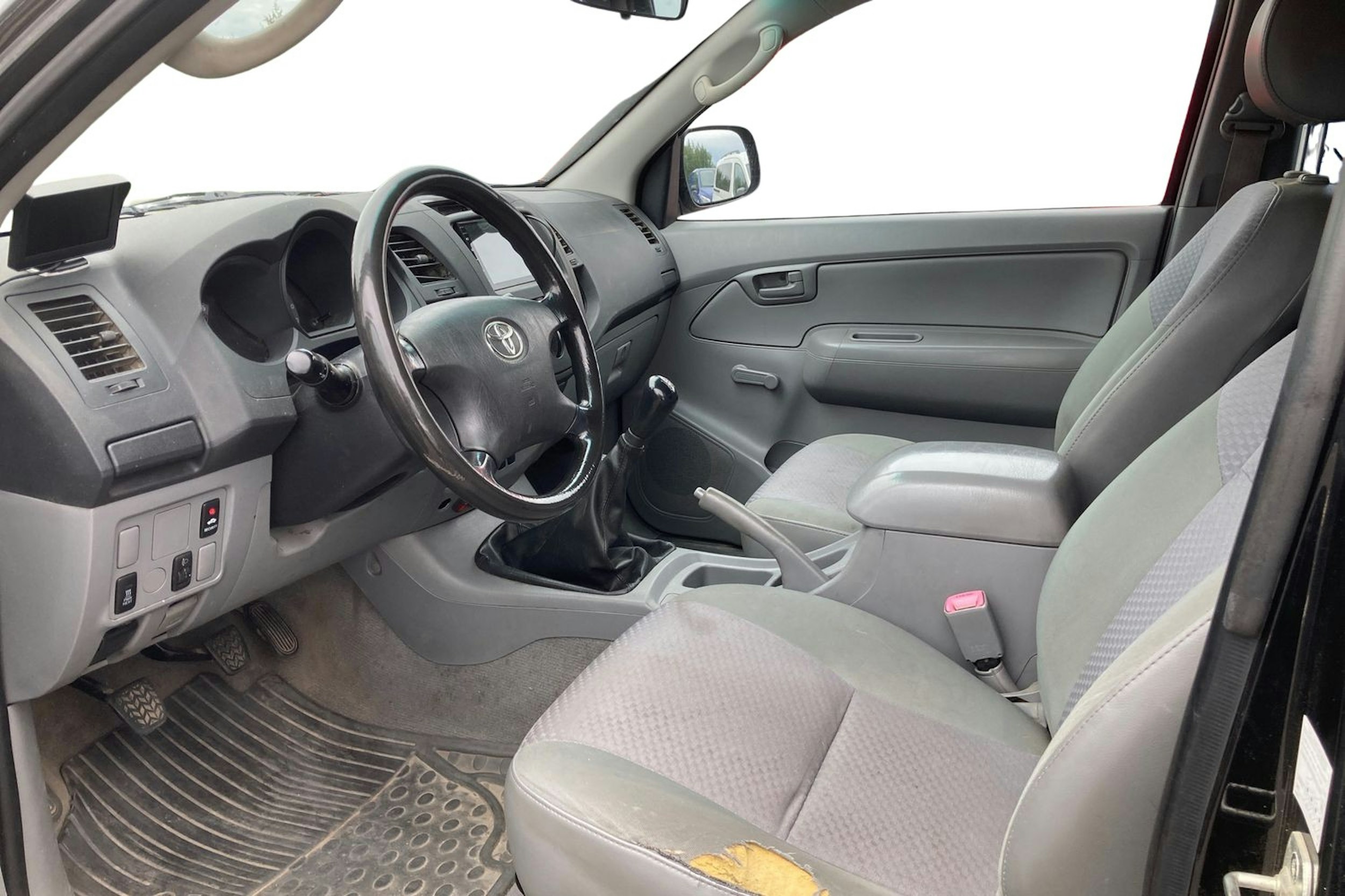 musta Toyota Hilux 2008 kuva 3.