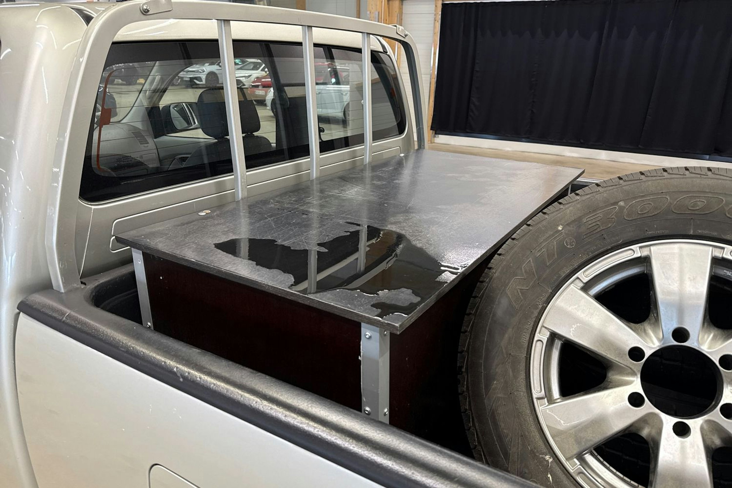 hopea Toyota Hilux 2008 kuva 21.