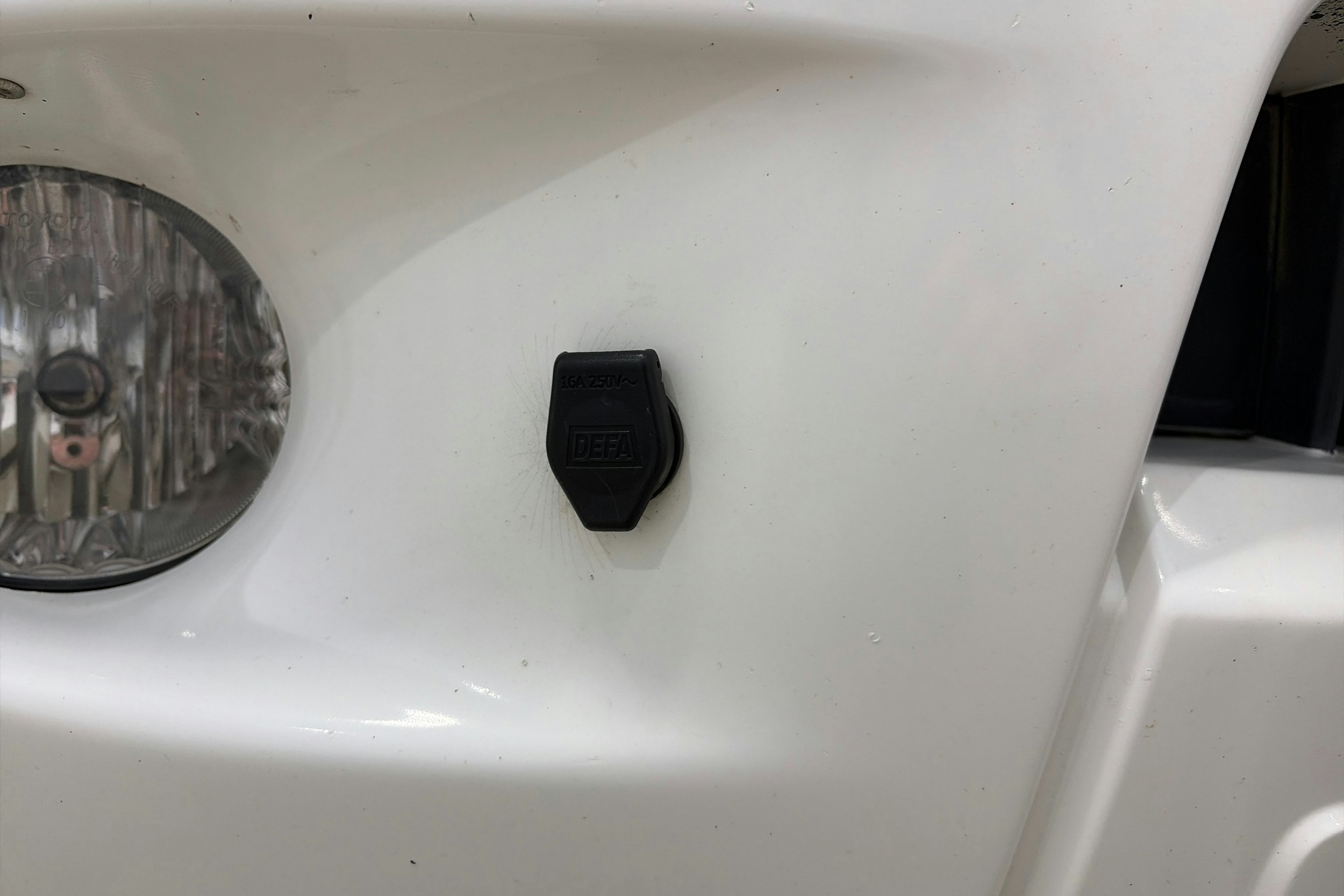 valkoinen Toyota Hilux 2008 kuva 24.