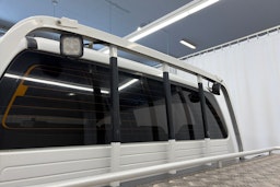 valkoinen Toyota Hilux 2008 kuva 25.