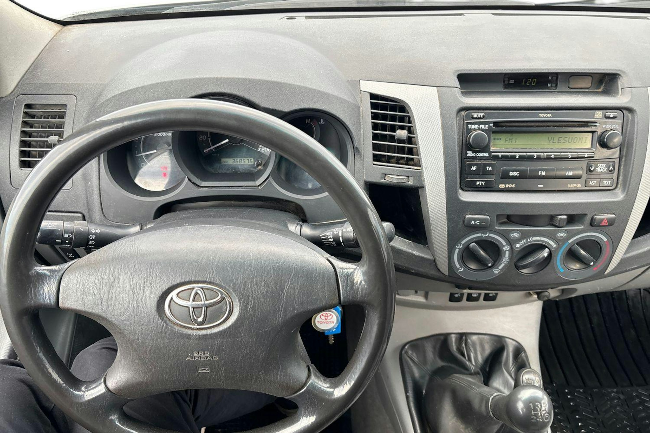 Hopea Toyota Hilux 2009 kuva 9.