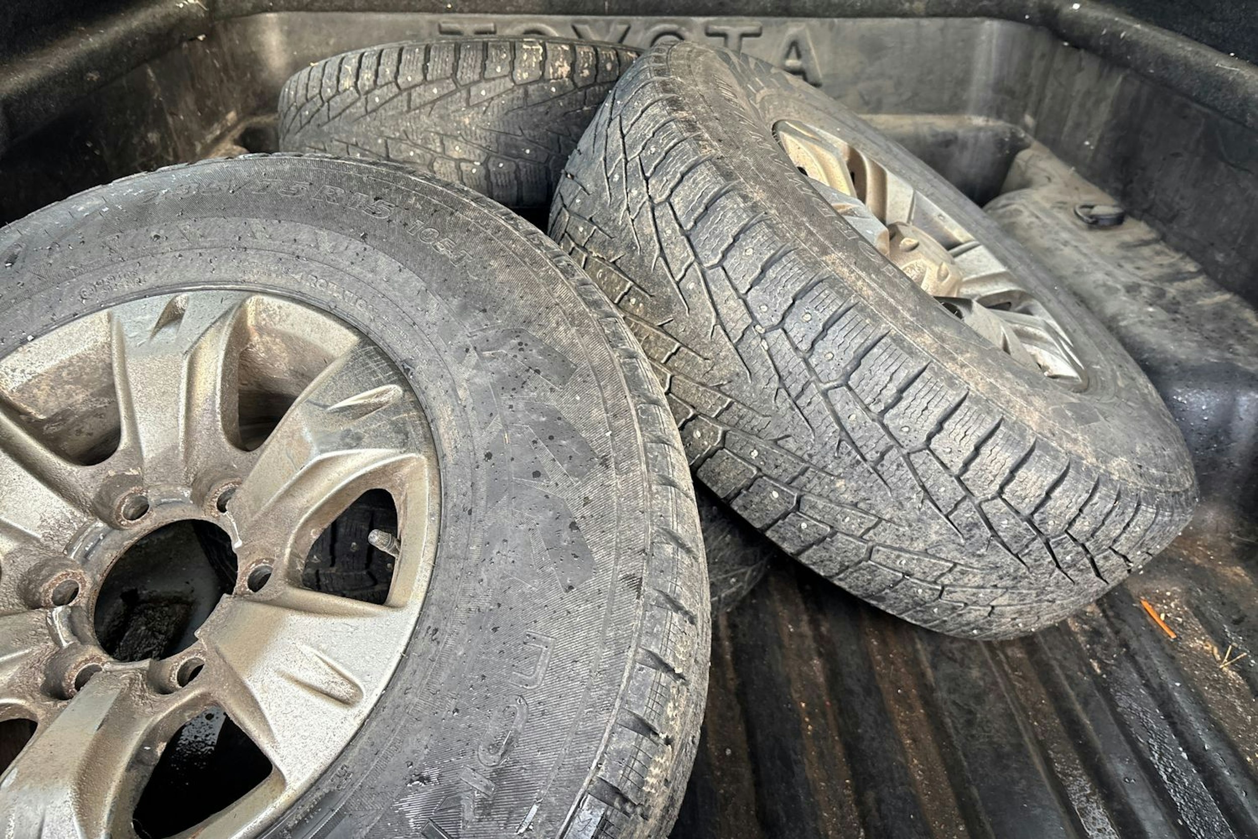 Hopea Toyota Hilux 2009 kuva 16.