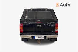 musta Toyota Hilux 2009 kuva 4.