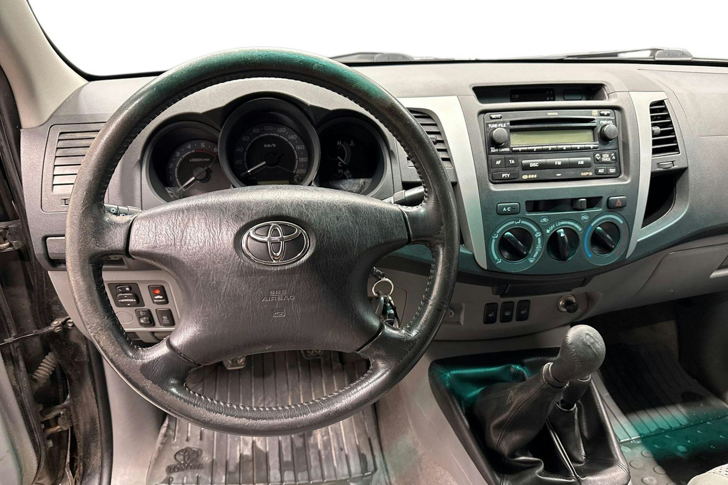 musta Toyota Hilux 2009 kuva 9.