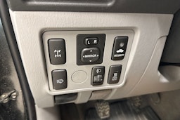 musta Toyota Hilux 2009 kuva 18.