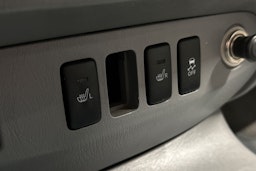 Ruskea (beige) Toyota Hilux 2010 kuva 22.