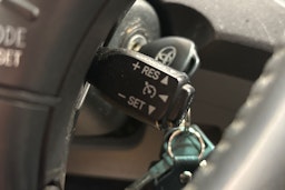 Ruskea (beige) Toyota Hilux 2010 kuva 23.