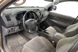 ruskea (beige) Toyota Hilux 2010 kuva 3.