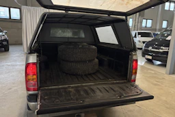 hopea Toyota Hilux 2010 kuva 6.