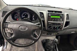 harmaa Toyota Hilux 2010 kuva 9.