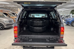 harmaa Toyota Hilux 2010 kuva 13.