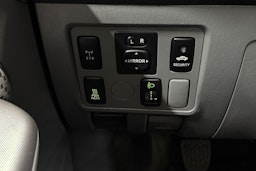 harmaa Toyota Hilux 2010 kuva 18.