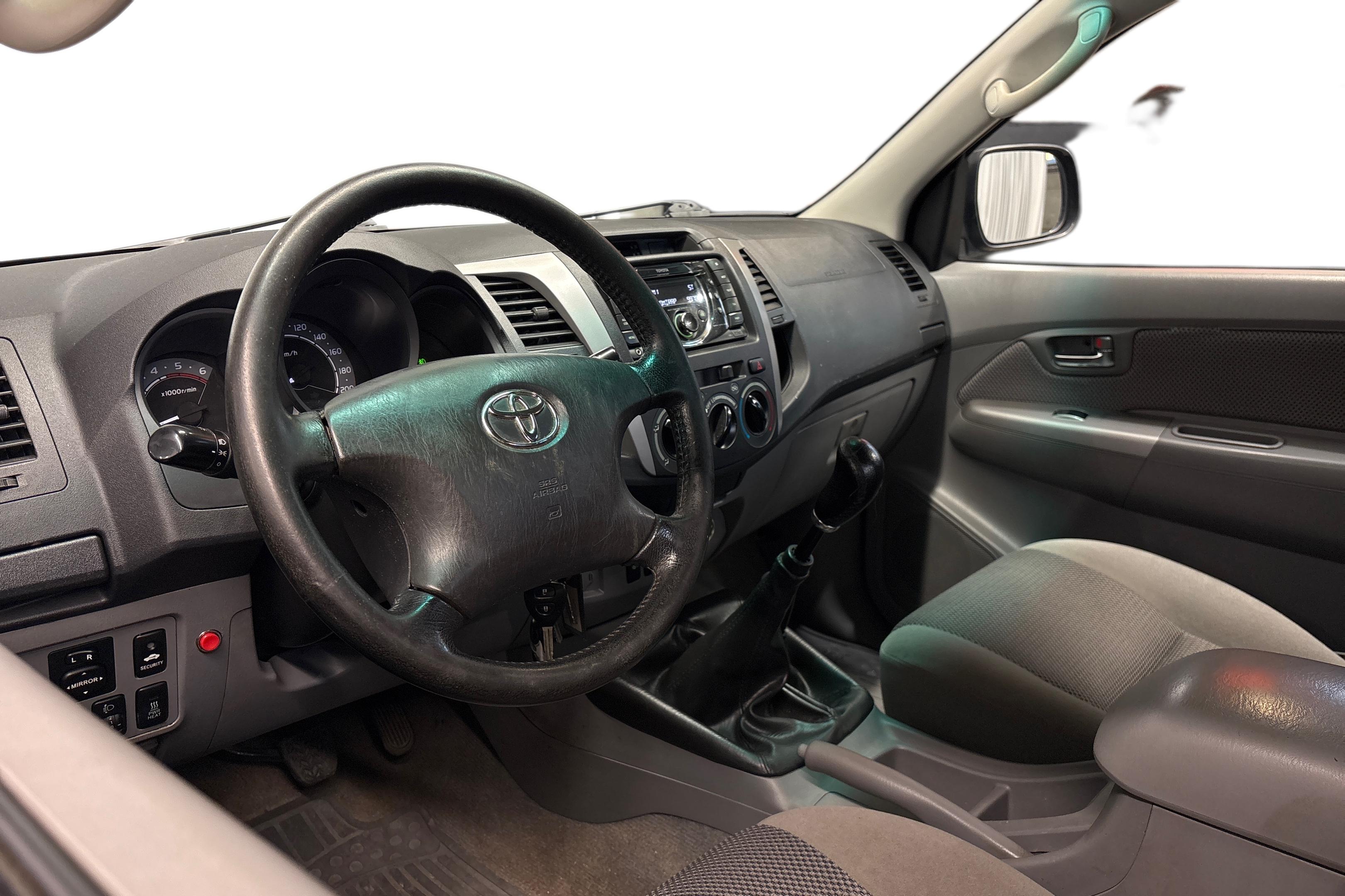 Toyota Hilux Extra Cab 2,5 4WD 144 2010, bild 7/26