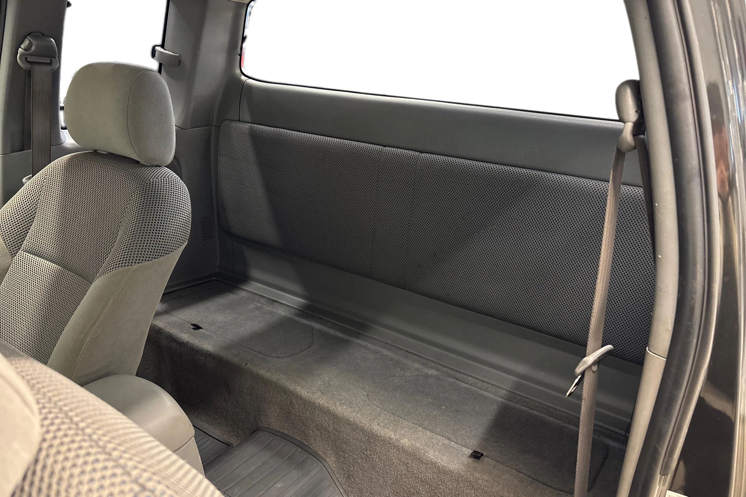musta Toyota Hilux 2010 kuva 9.