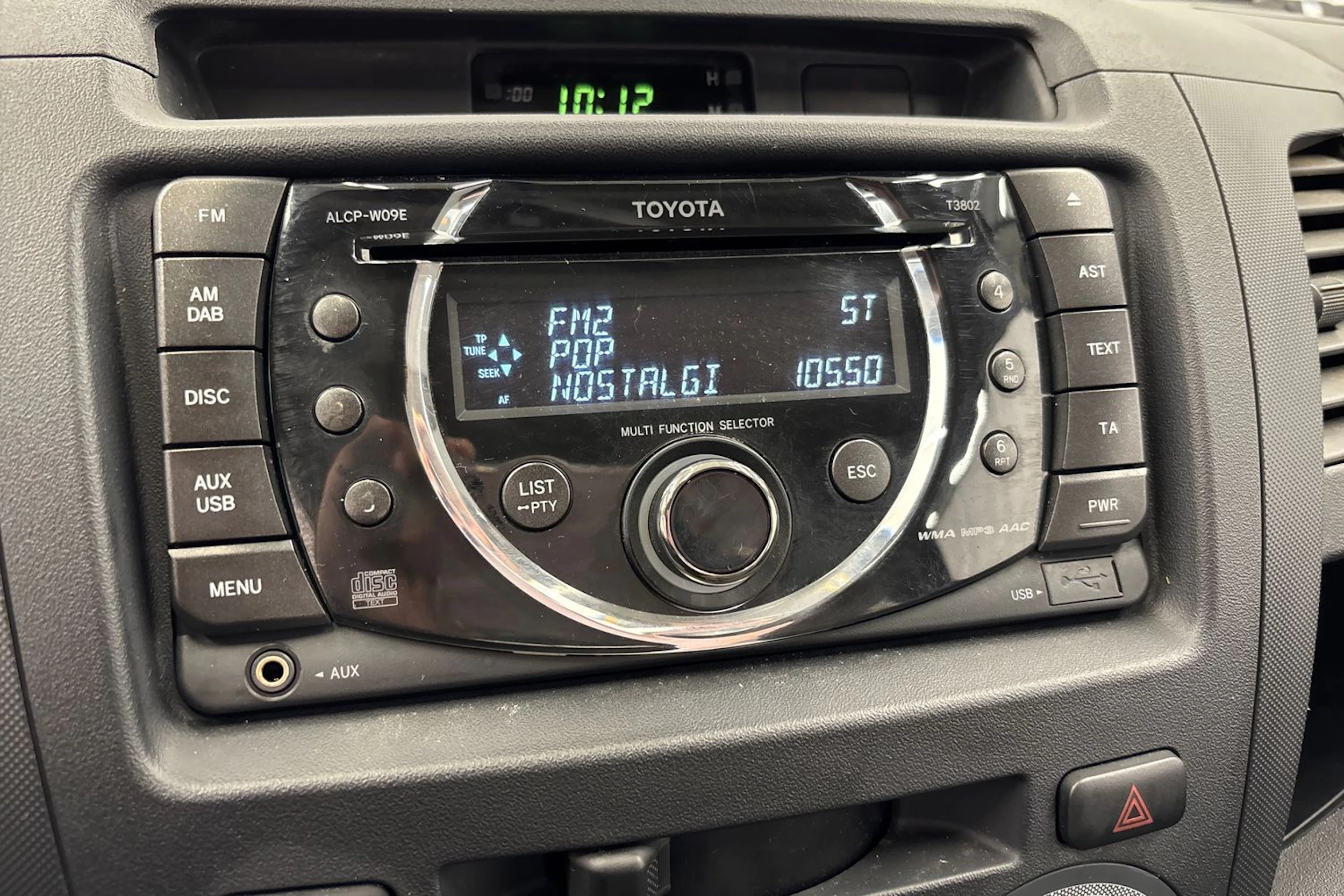 vihreä Toyota Hilux 2011 kuva 11.